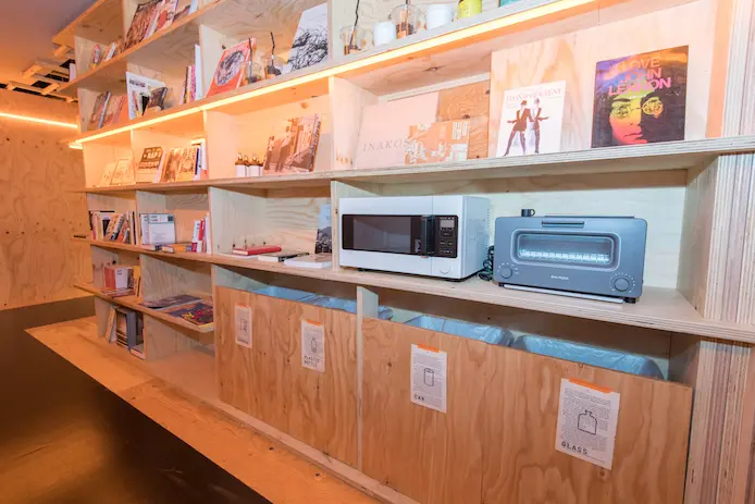新宿で最高の【非日常旅】ができる! "泊まれる本屋"『BOOK AND BED TOKYO』が最高だった♡_17