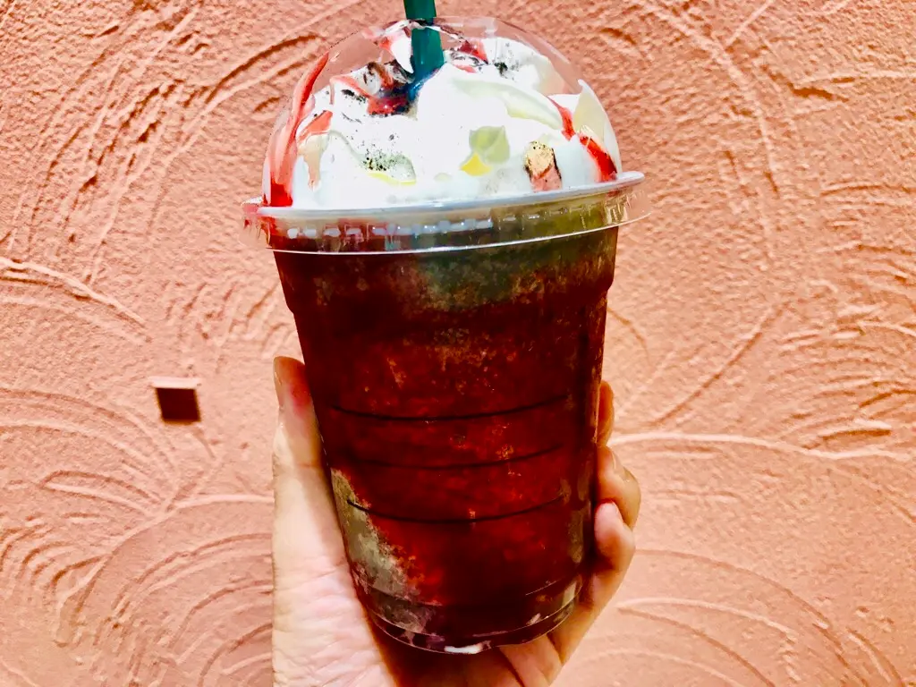 【スタバ】17時22分発売!真っ黒すぎる《ハロウィン ダーク ナイト フラペチーノ®》がやばい♡_3