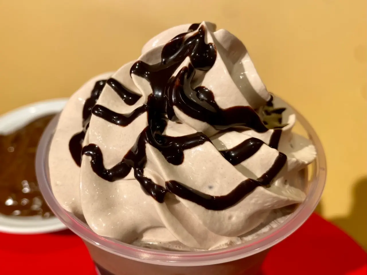 【スタバ】バレンタイン2022。「トリプル 生チョコレート フラペチーノ」トッピングのアップ