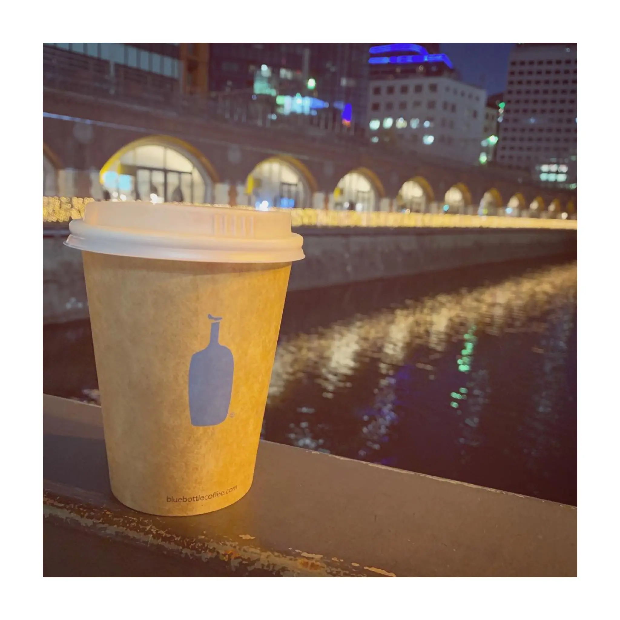 #21【#cafestagram】❤️:《東京•秋葉原》にBLUE BOTTLE COFFEE初のテイクアウト専門店がオープン☝︎❤︎_3