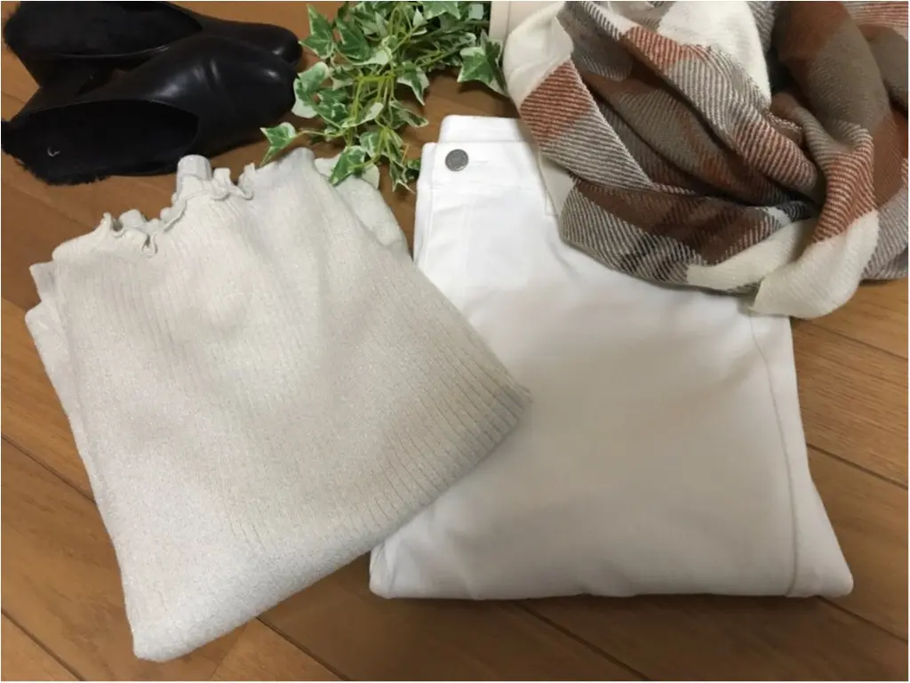 【GU】の“ホワイト”でつくる《通勤コーデ》★新年一発目の仕事服は、いつもより気合を入れたい!!_1