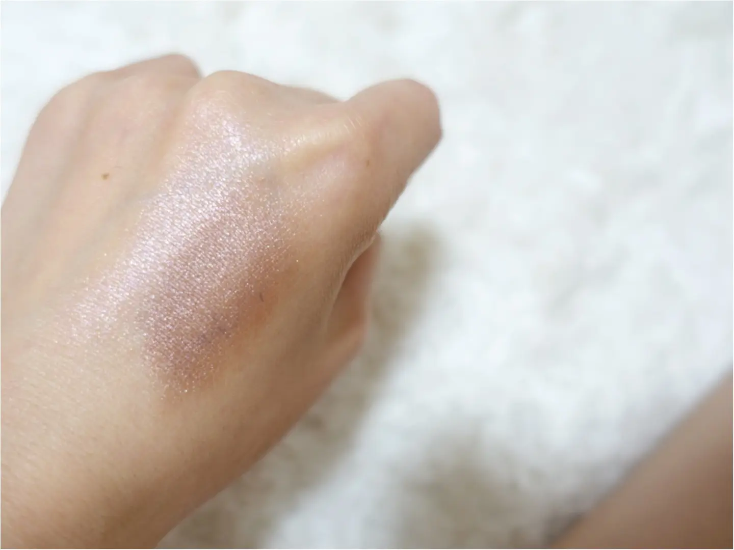 【CHANEL】秋冬限定アイシャドーが使える!見た目も実用性もあるこのパレットでメイクから秋仕様に!_2