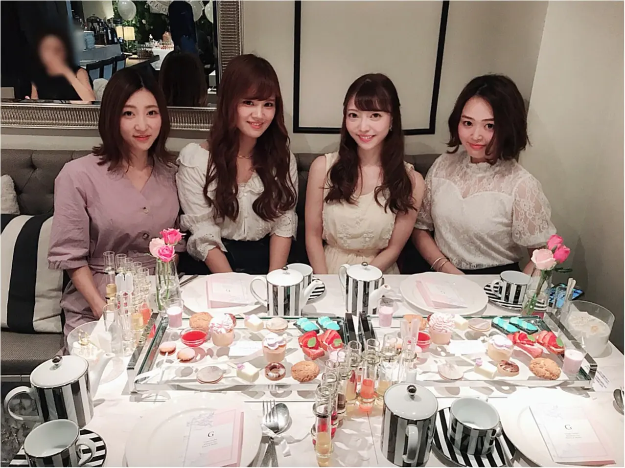 《モアハピ部10期女子会♡》大理石と花に囲まれたAfternoontea、、♫なんとSNS映えのアレがあるんです!_11
