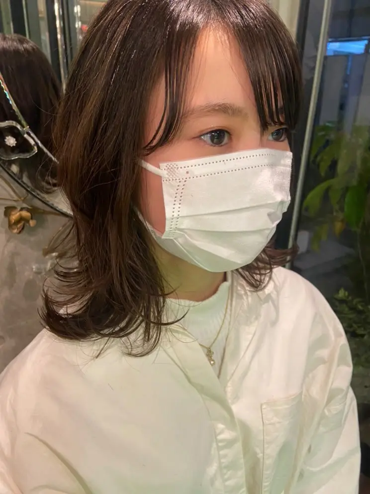 レイヤースタイルの女性の画像