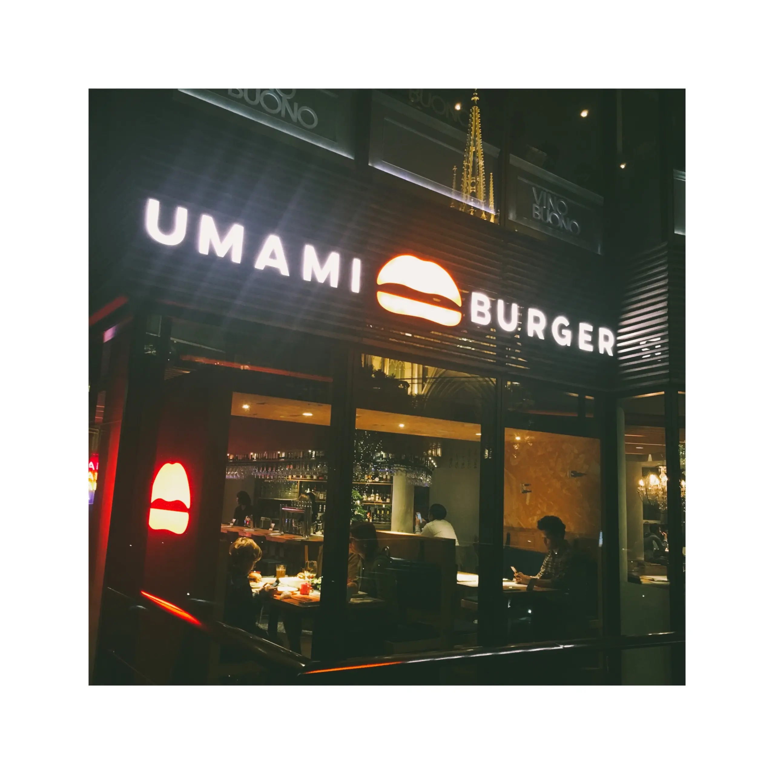 《ご当地MORE★》東京に来たら必ず食べてほしいイチオシの美味ハンバーガーはここ、【UMAMI BURGER】で❤️!_1