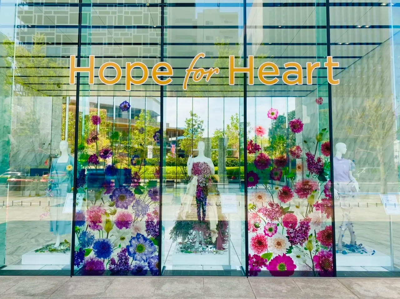 【ロスフラワーアート展】花のドレスが圧巻!春の花束フラワーショップもOPEN♡_1