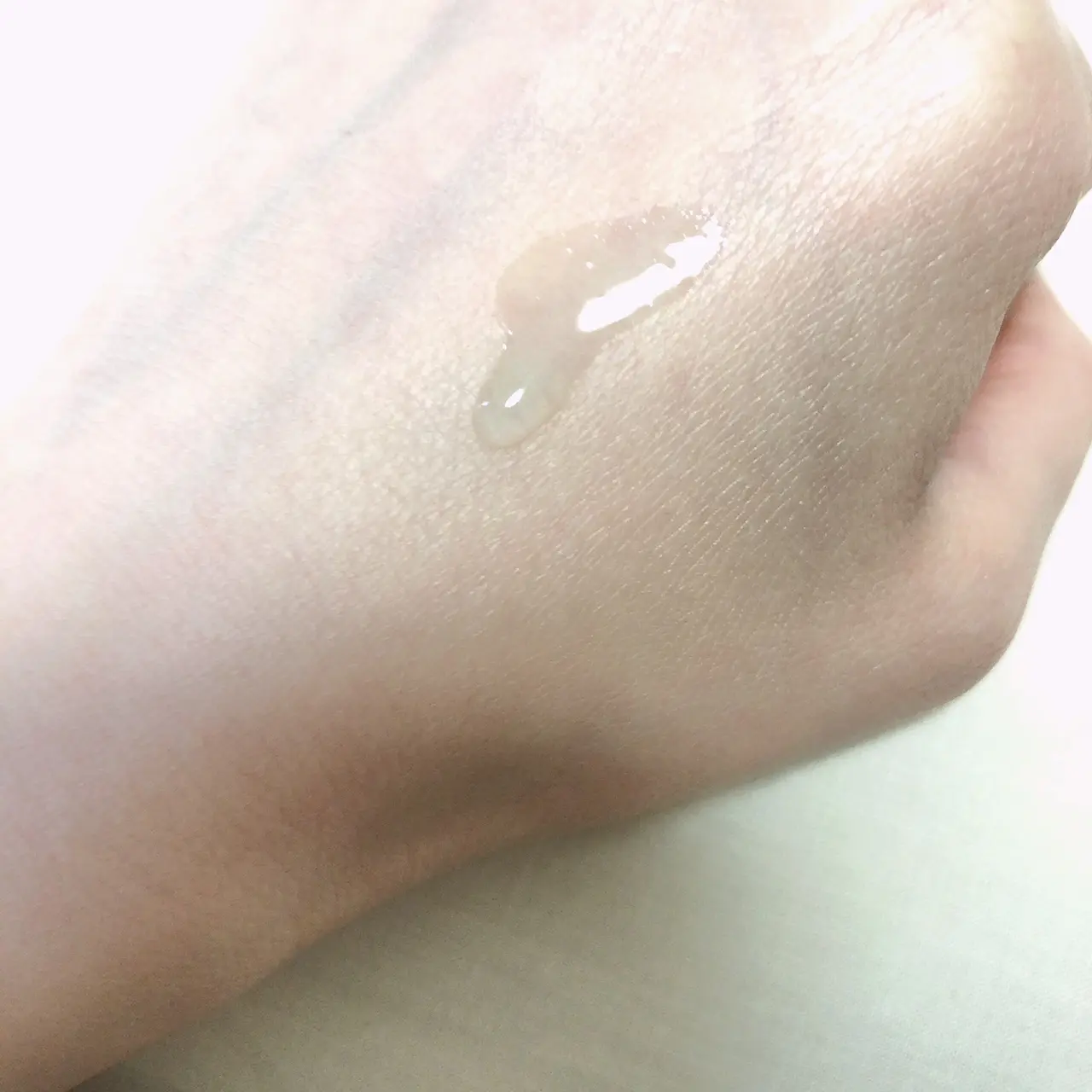 手の甲