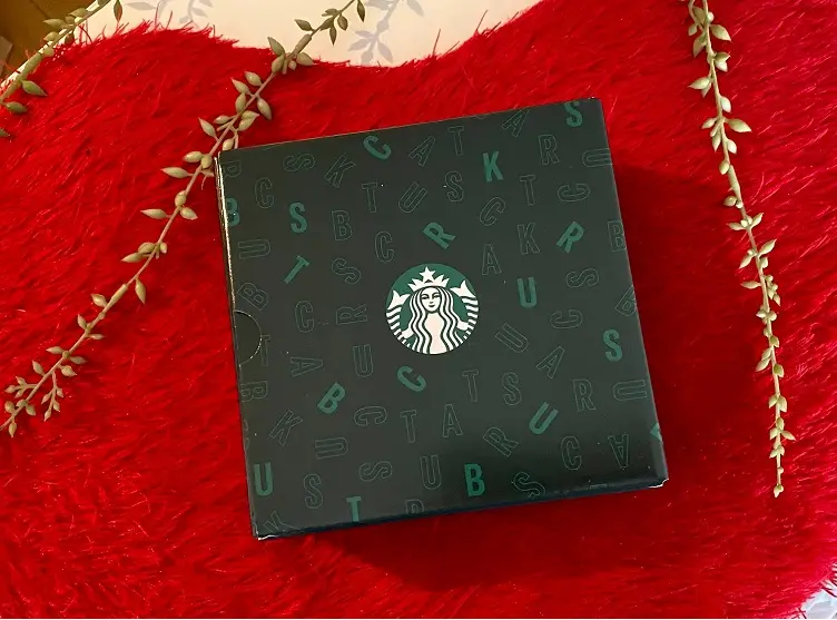 スタバ オンライン限定ホールケーキ「チョコレートフォレストケーキ」実物