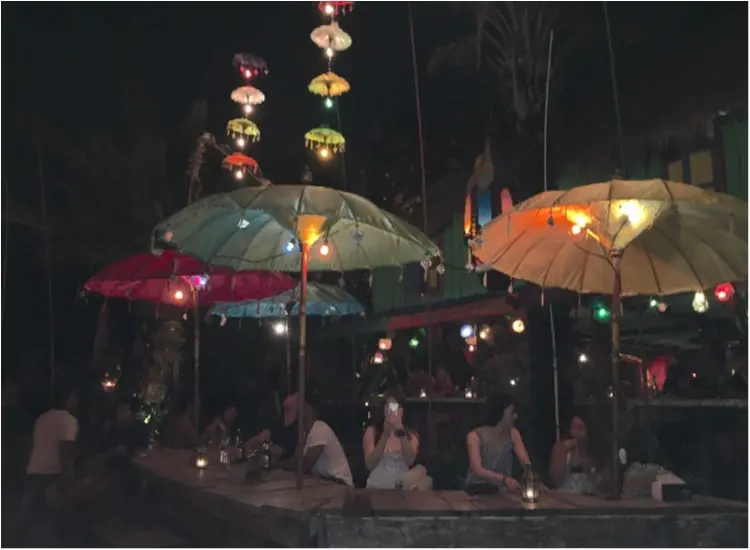 【TRIP】可愛いな♡カラフルソファー×パラソルのBeach cafe“ラプランチャ”って知ってる♡?_8