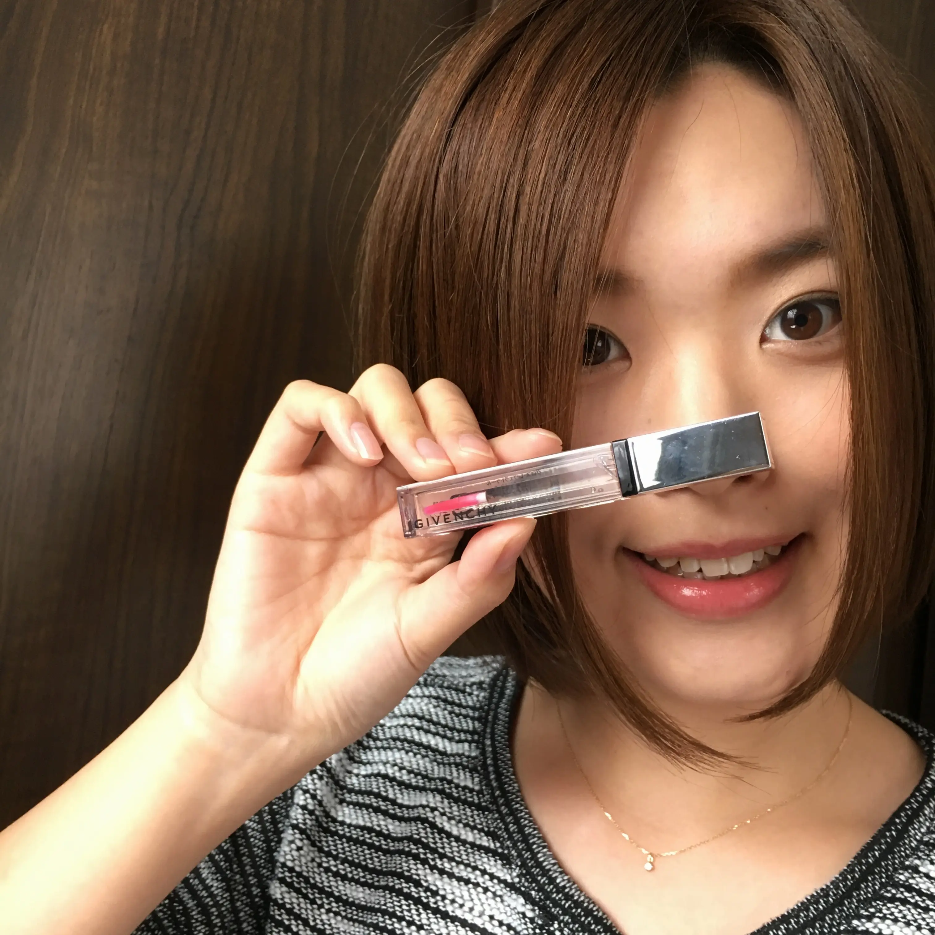 《唇のphで色が変わる!》GIVENCHY グロス・レヴェラトゥールで、真冬の血色悪いさんから卒業★_3
