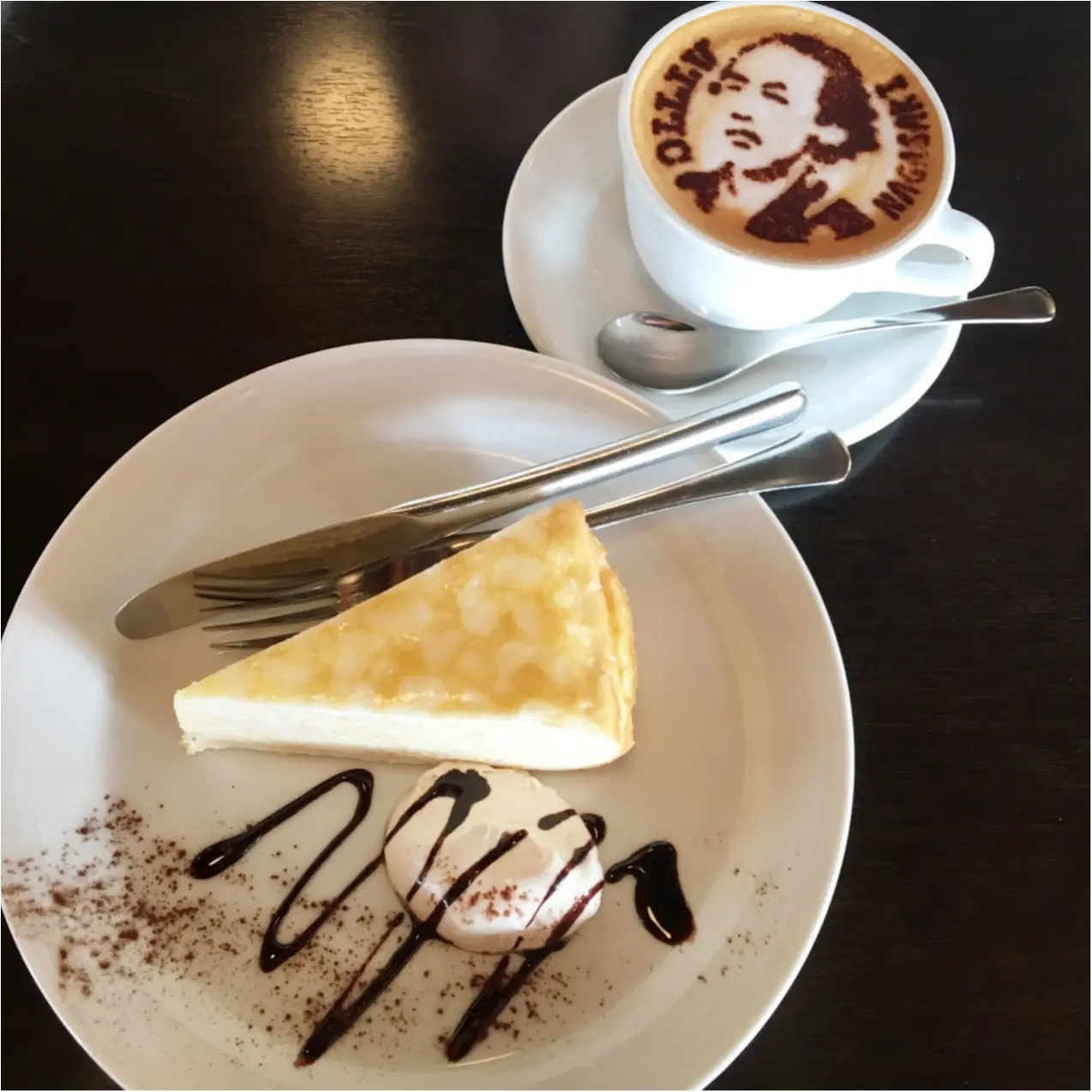 歴史上の人物がラテアートに!?変わったラテアートをやってくれるお店 ♡_3