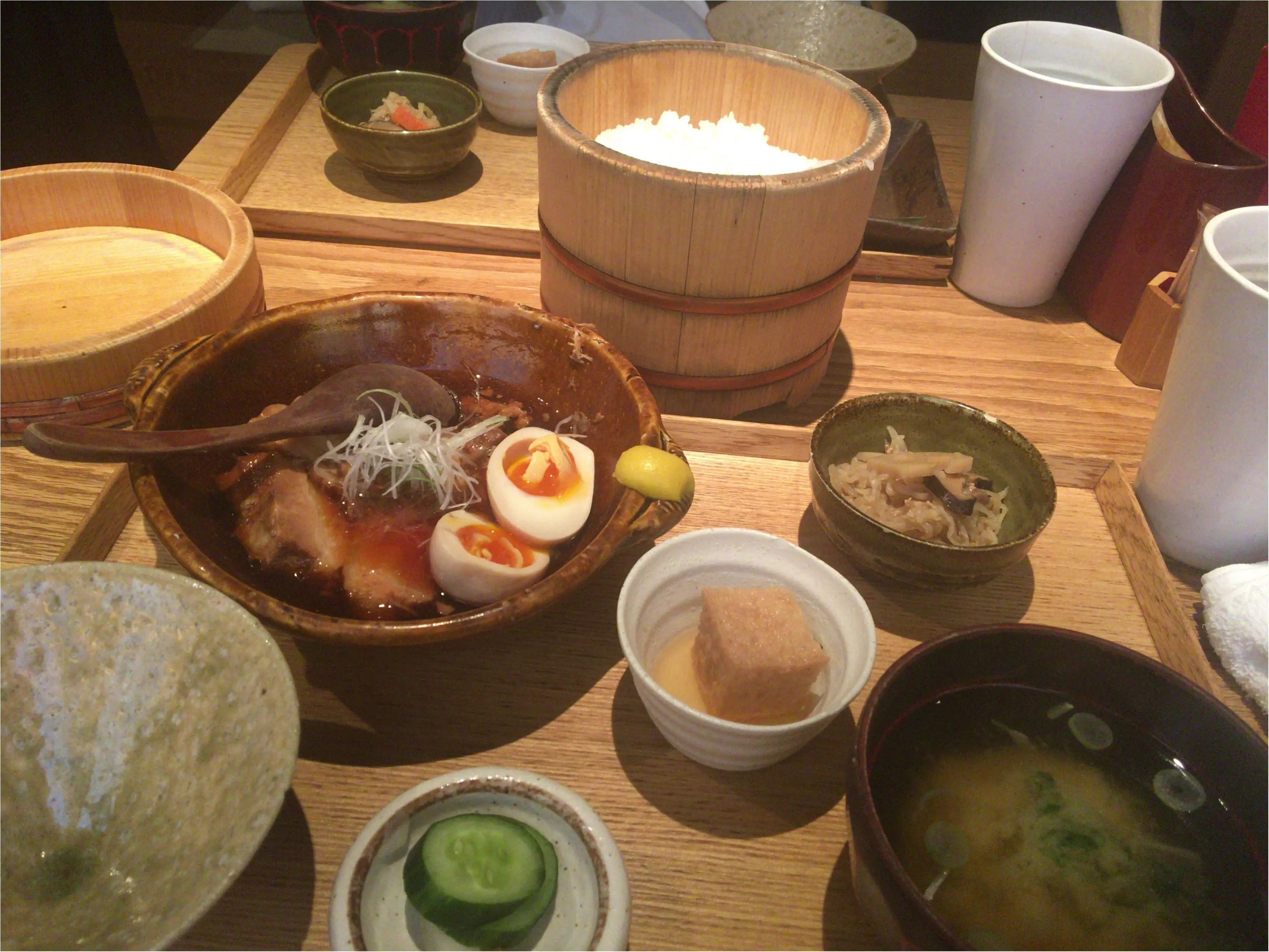 Coordinate...ブラックコーデにスカーフと白ソックスをプラスして、おしゃれなあの子と代官山デート♡_2