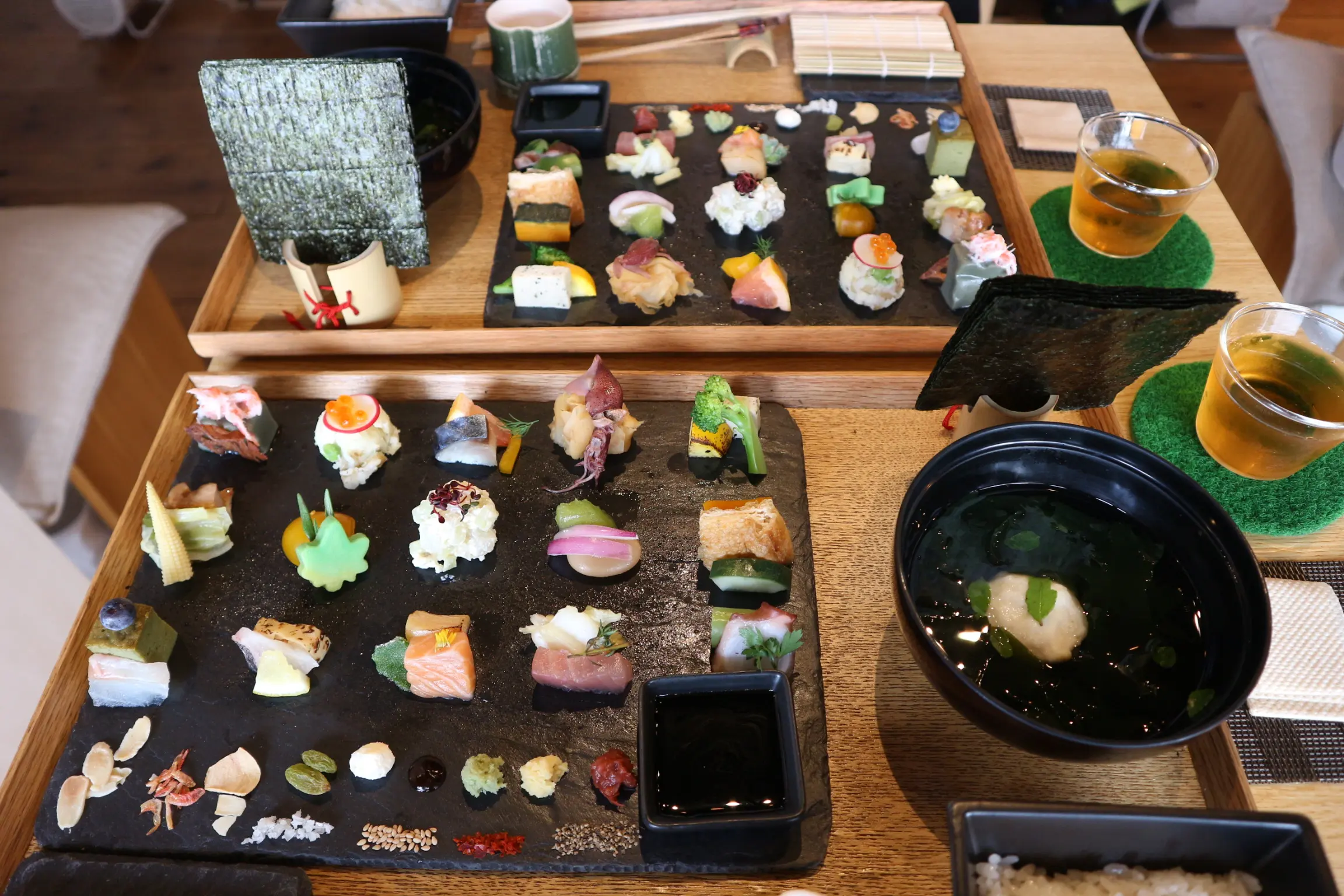 【京都】雑誌やメディアにも取り上げられる人気の手織り寿し店❤︎_1