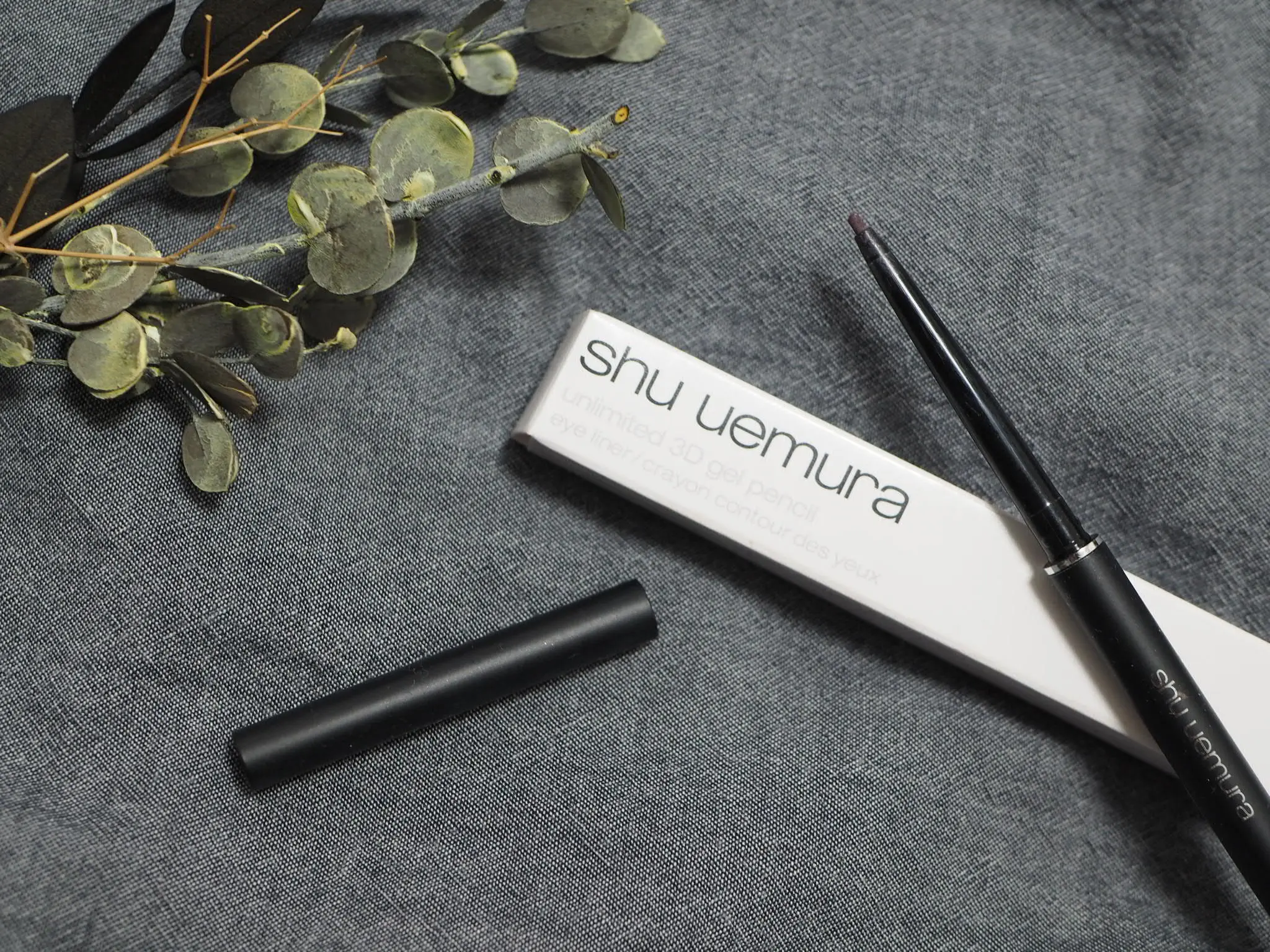 【shu uemura】のカラーライナーが描きやすくて可愛い!!_1