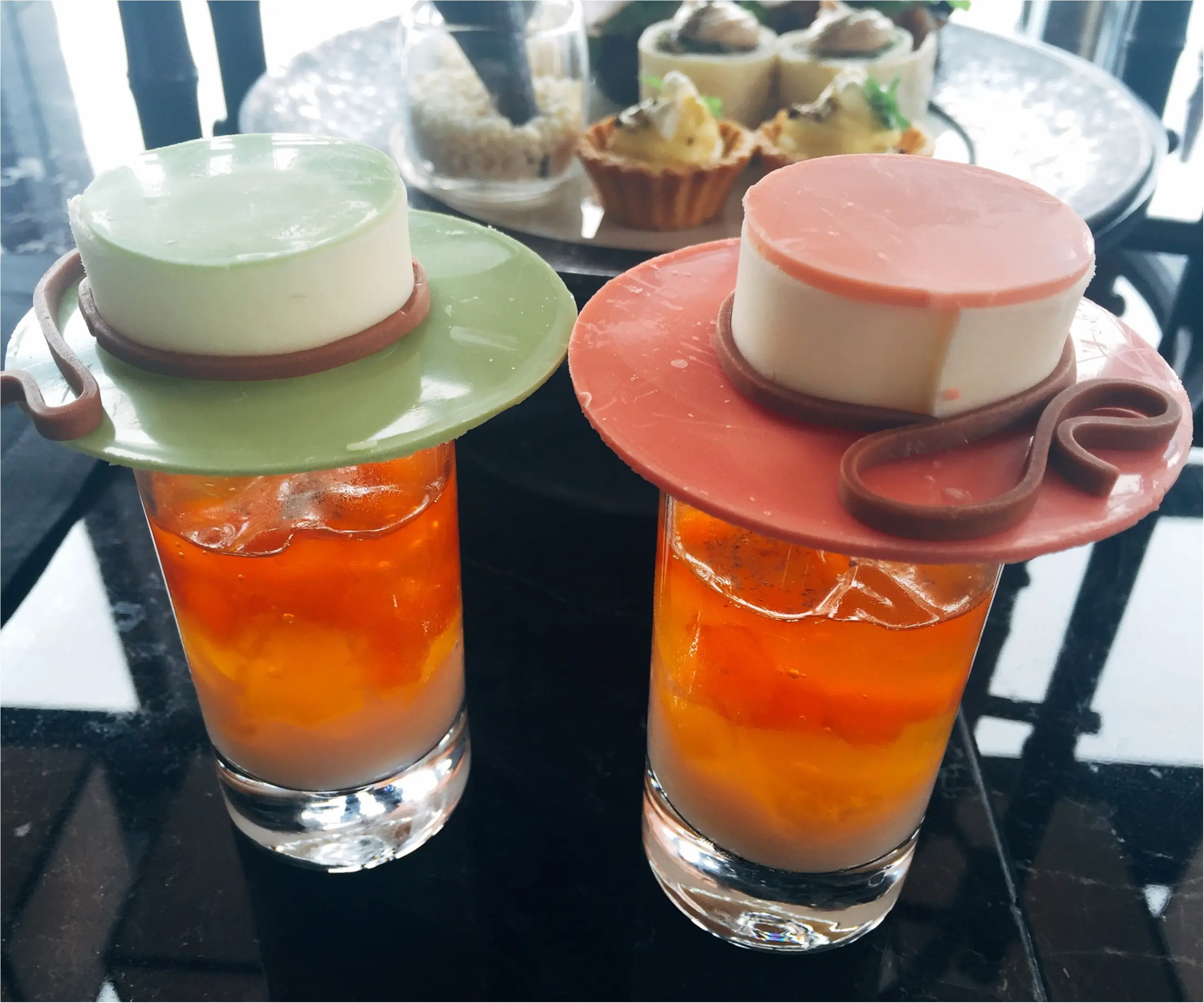【アマン東京/ブラックアフタヌーンティー】黒をテーマにシックなTea Time♡宝石箱・バッグ・ハイヒールのショコラ❤︎_8