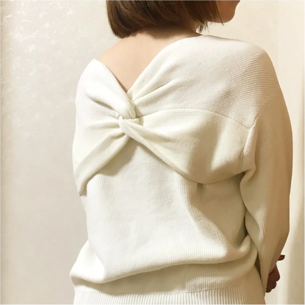 春が待ち遠しい♡ はやくコートを脱ぎたくなる「女っぽい」春ニットはコレ!!_2
