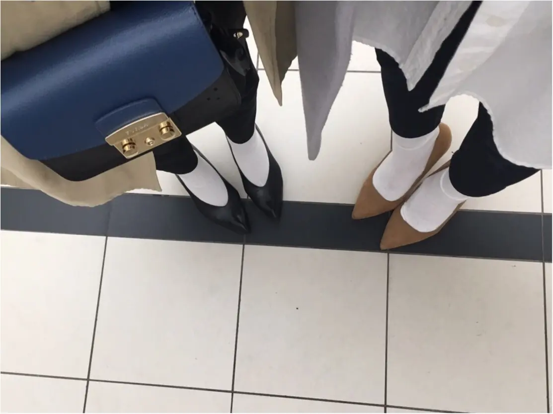 Coordinate...ブラックコーデにスカーフと白ソックスをプラスして、おしゃれなあの子と代官山デート♡_5