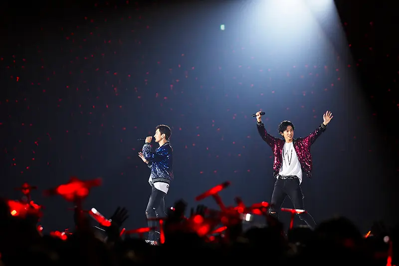 追加公演決定 東方神起 １５年間の軌跡を刻み込んだxvツアーに見た ユンホとチャンミンの これまで と これから ライフスタイル最新情報 Daily More