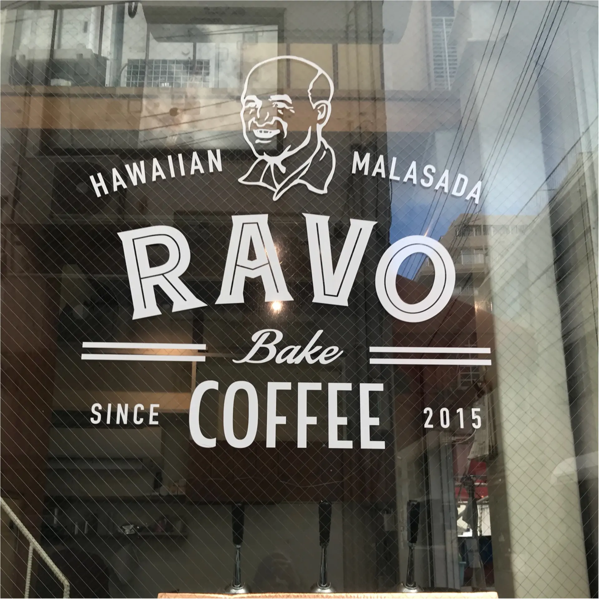 ★お洒落なマラサダに一目惚れ!神戸のお洒落エリアにあるスタンド『RAVO BAKE COFFEE』が素敵★_1