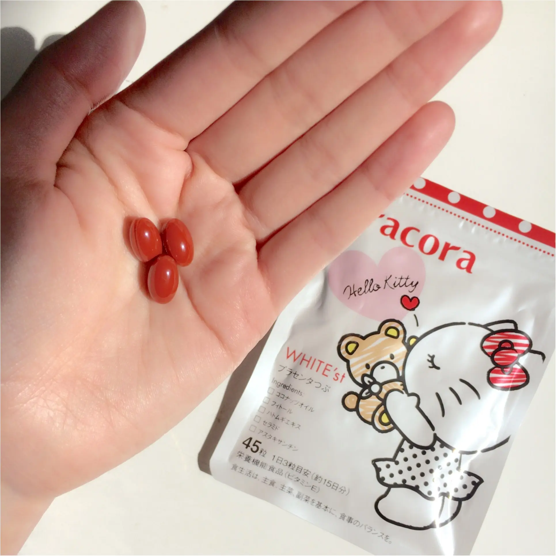 《フラコラ》私が最近買ったもの♡ハローキティとコラボ中!《WHITE'st プラセンタつぶ》_2