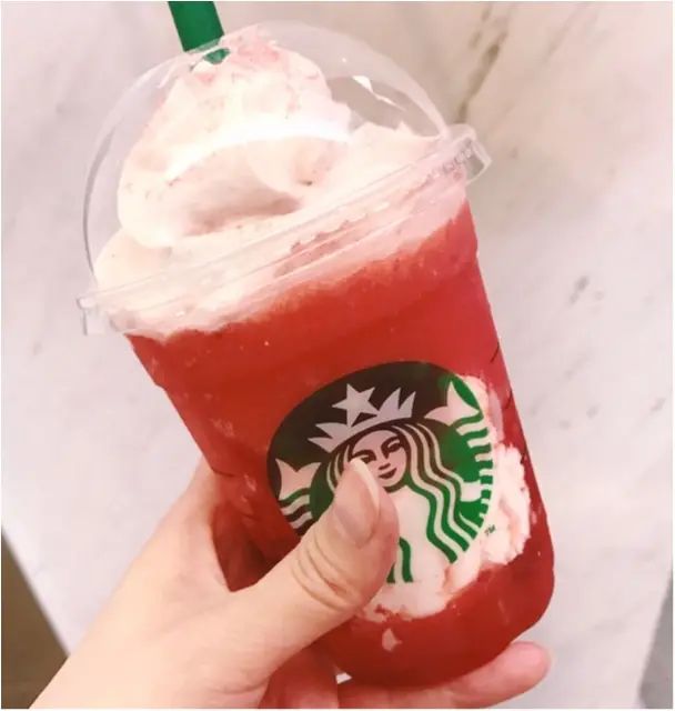 【スタバ新作】#ストロベリーベリーマッチフラペチーノ に◯◯追加でスイートな“いちごみるく風”に大変身♡_1