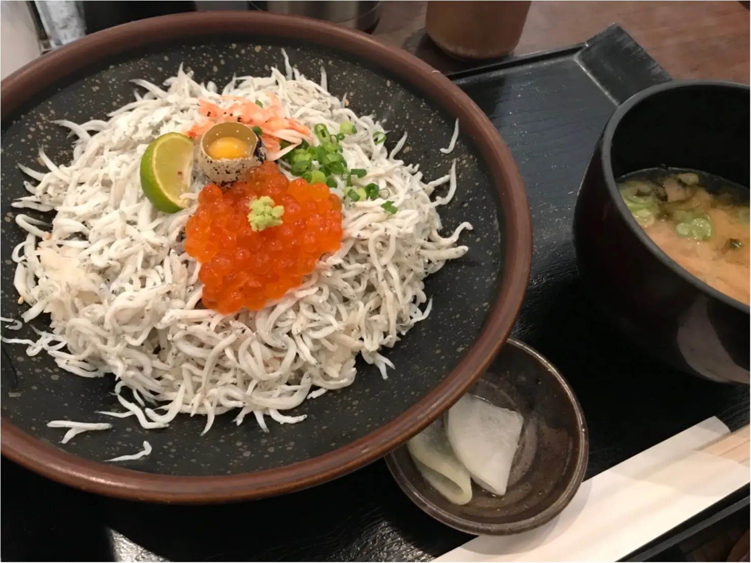 あけましておめでとうとございます 初日の出!江ノ島でシラス丼 _2