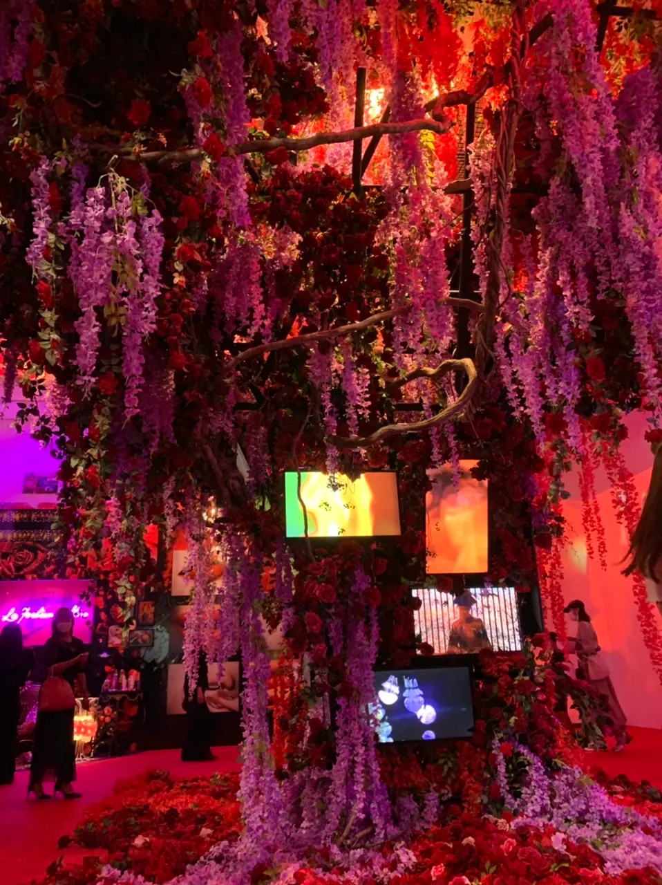 11/14(日)まで!上野の森美術館で開催中の蜷川実花展に行ってきました!_9