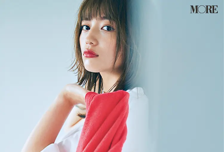 【川口春奈さんスペシャルインタビュー】自分らしい“キレイ”の秘訣。「高嶺の花を目指すより、等身大でいたい」PhotoGallery_1_4