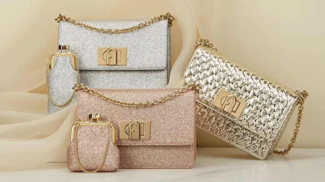FURLA 1927 キラキラショルダーバッグとコスメティックケース&ミニマルチケース