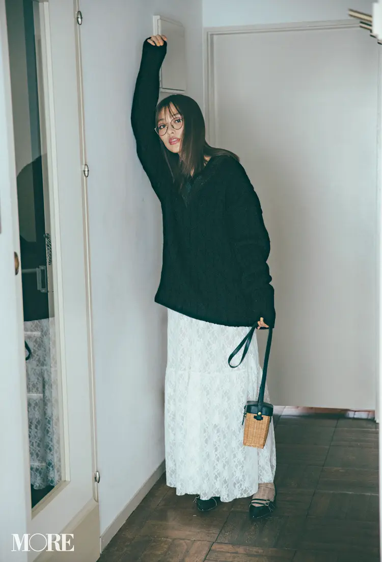 【黒】の実力、再確認。白と赤を足せば、私たちのおしゃれは天井知らず♡ 記事Photo Gallery_1_2