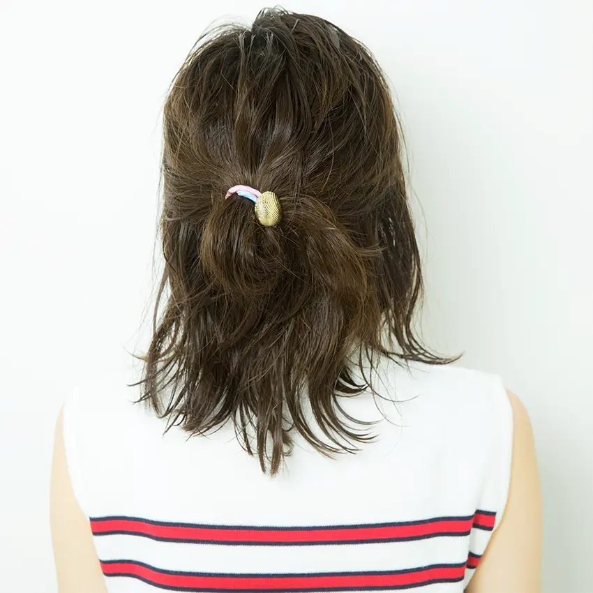 次くるヘアアレンジ5つのHOT TIPS♡『女っぽだんごは後れ毛で彩る♡』_3