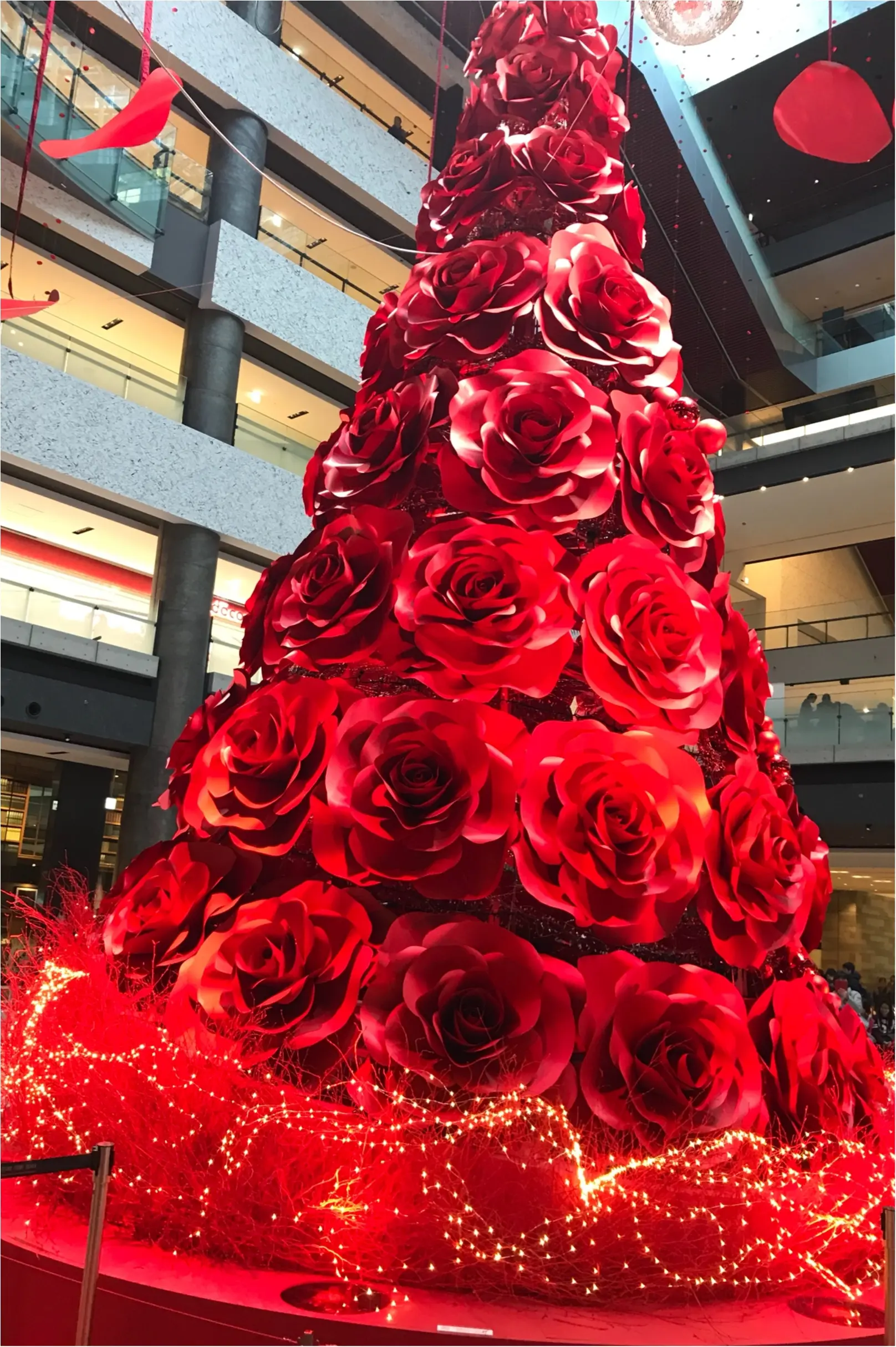 ★これこそLADY♡なクリスマスツリー!梅田に真っ赤なツリーが登場です★_2