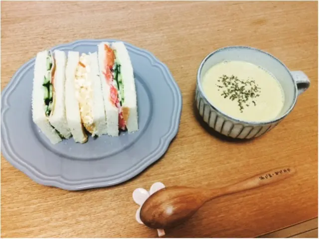 朝ごはん!サンドイッチ(^∇^)ニトリとIKEAのお皿を使いました◎_1
