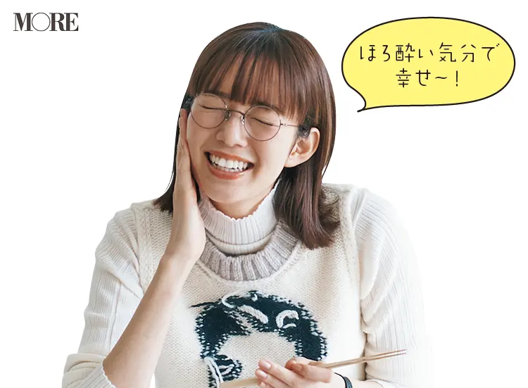 佐藤栞里が富山県のおすすめお取り寄せグルメ「つりや」のおうち呑みセットを食べている様子