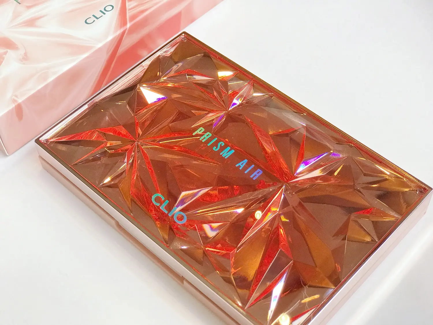 【ソウル発信!韓国コスメ잇템 #43】宝石級のキラキラ!『CLIO』の大人気アイシャドウがパレットになって登場_2