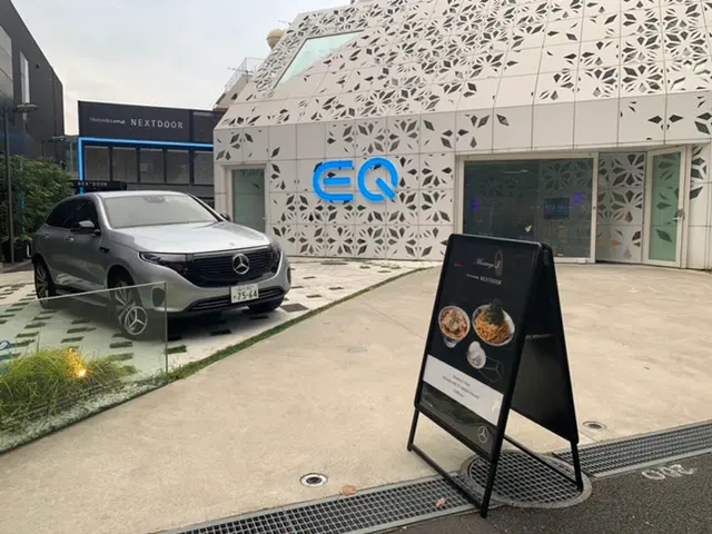 【六本木】コーヒーのサブスクに隠れ家グルメまで!「メルセデス ミー 東京」に潜入_8
