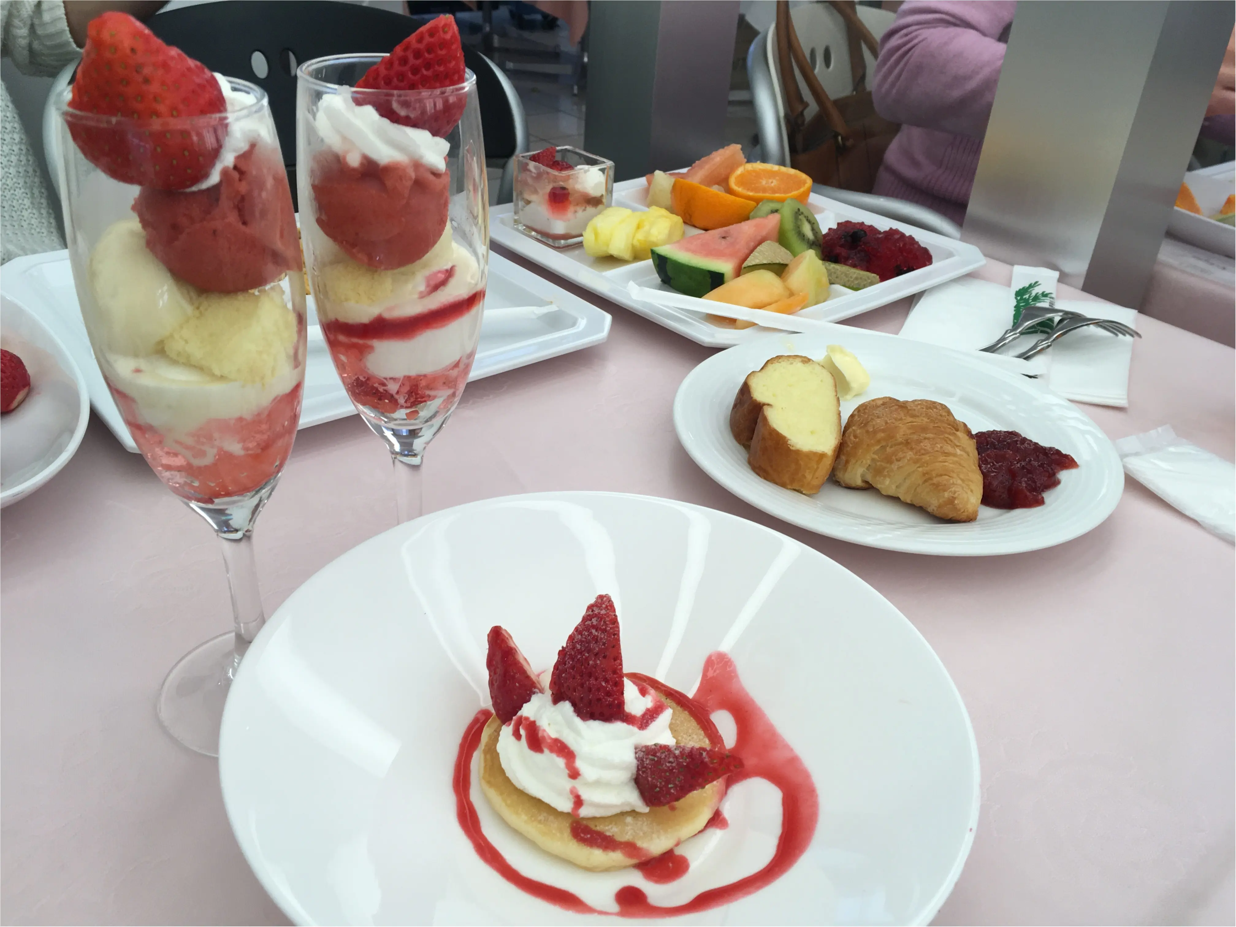 予約必須の人気店★新宿本店★タカノフルーツバーの食べ放題_3
