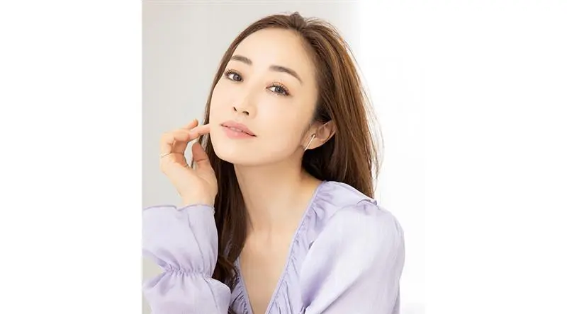美容家・神崎恵さんがインスタライブに登場。大好評だったミーゼ 「スカルプリフト」のリフトケア(*1)法や魅力についてダイジェストでお届け!_2