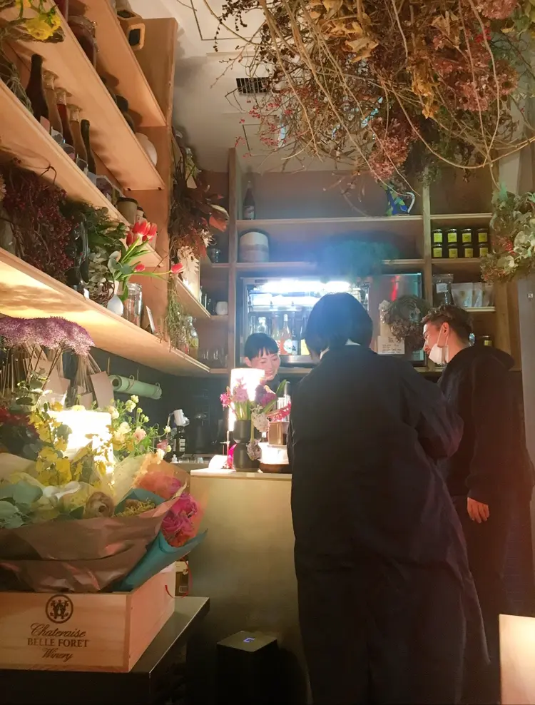 【渋谷PARCO】お花屋さん×ワインスタンド♡THE LITTLE BAR OF FLOWERSで癒しのひととき♪_5