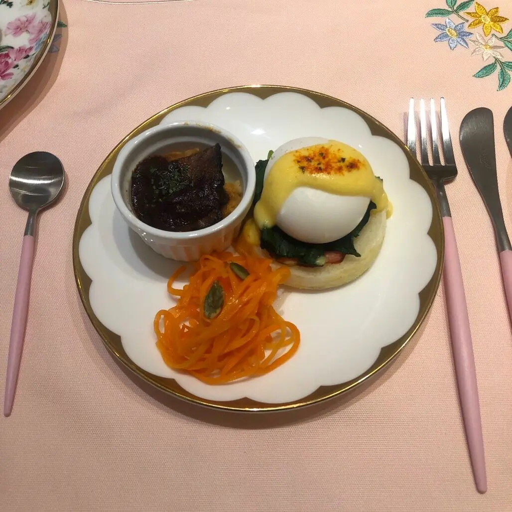 お花や小鳥をモチーフにしたオリエンタルな空間でアフターヌーンティー❤︎_7