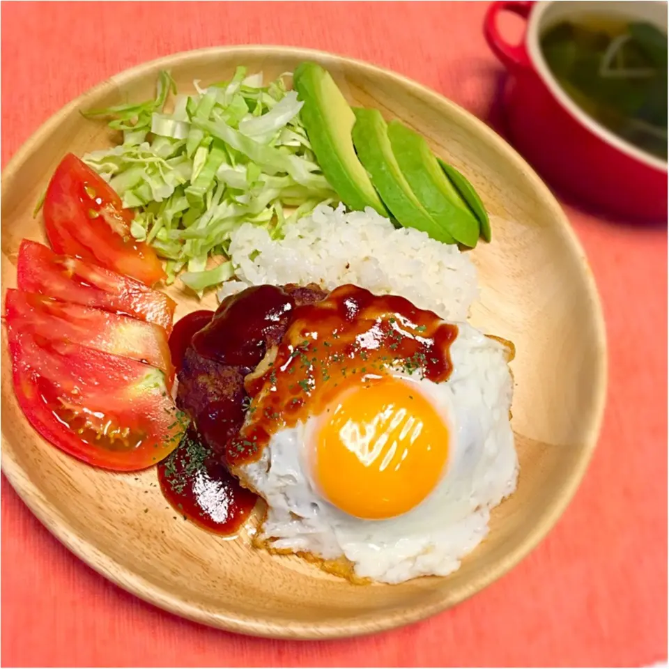 お腹いっぱいロコモコ丼♪_1