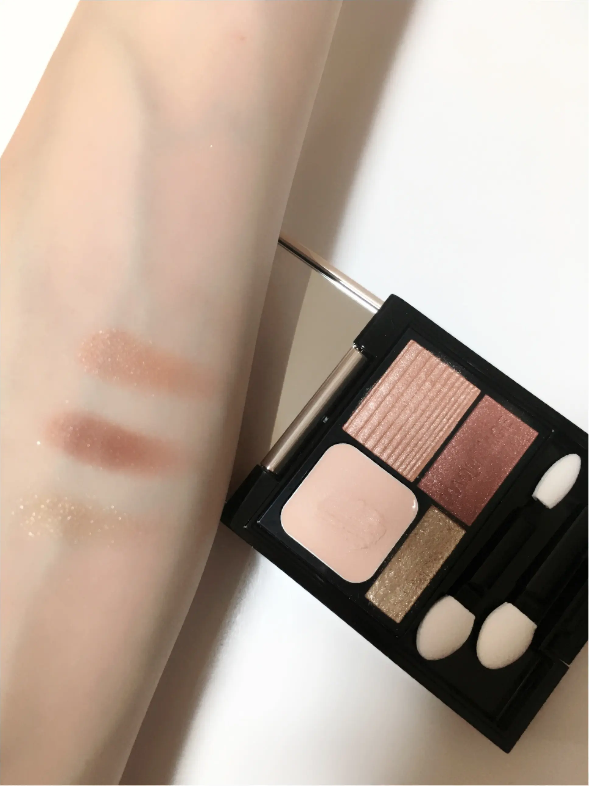 【MAQUillAGE】運命のブラウン!艶の新色アイシャドウ_3