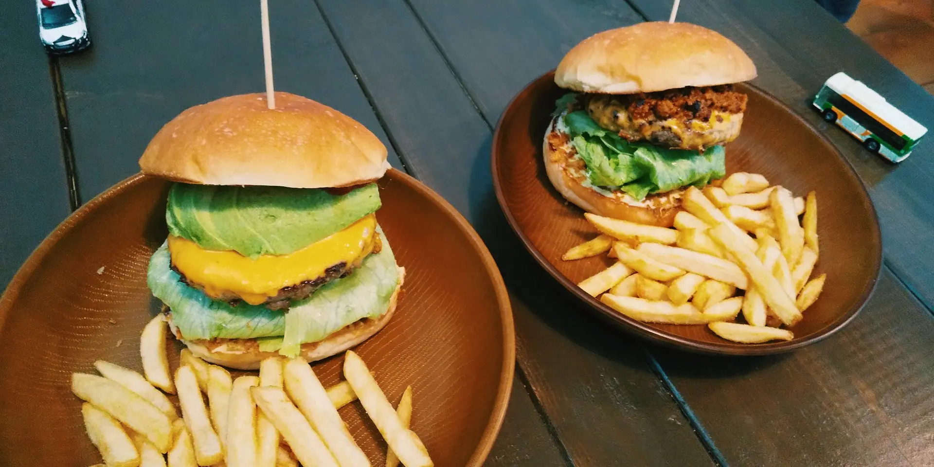 【神奈川、茅ヶ崎にあるおすすめハンバーガー店】SUBURBAN GRILL 味も価格もに100点満点!!_2