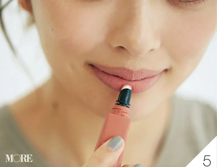 『コスメデコルテ』『NARS』など、新作コスメで“可愛い”から“美人”へ。内田理央がお手本の「抜け感ベージュ」メイク♡_7