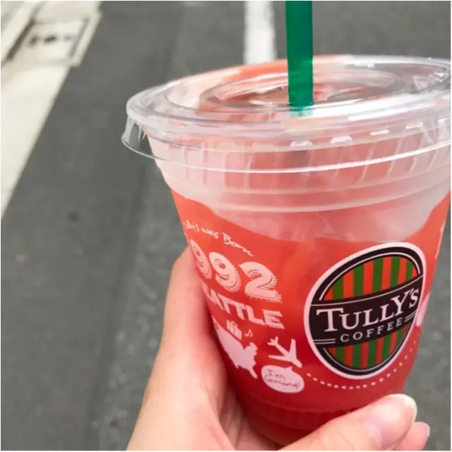 【スタバ派?】飲み比べてみました!話題のスイカドリンク♡【タリーズ派?】_3
