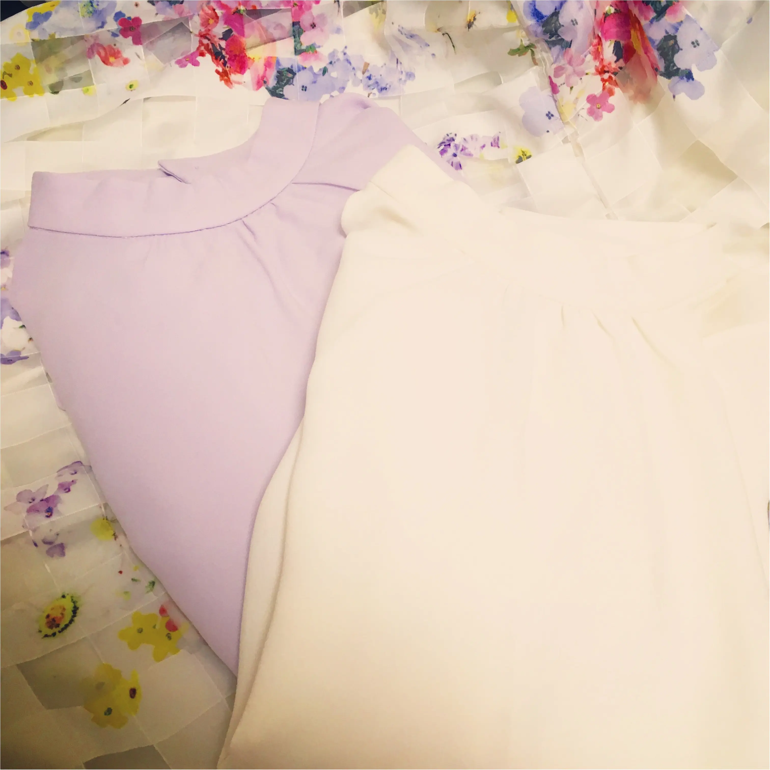 ひさびさの2色買い!♡⦅GU⦆スタンドカラーブラウスがキレイ色&美人見えする♡_1