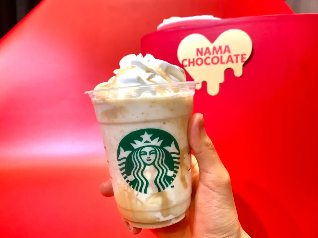 スタバ2022バレンタイン第2弾「ベイクド&クリーミー 生ホワイトチョコレート フラぺチーノ」実物