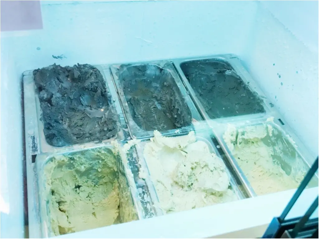 ごま好き必見‼︎創業131年を誇る老舗ごまメーカーの"ごまアイス専門店"で食べれる超濃厚ごまアイスが美味すぎるっ♡_4