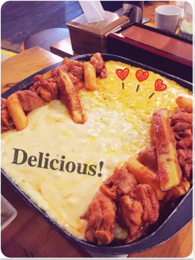 いまキテるあったかグルメはコレ!一度食べたらやみつき♡とろ〜りチーズを絡めて食べる「チーズタッカルビ」☻_1