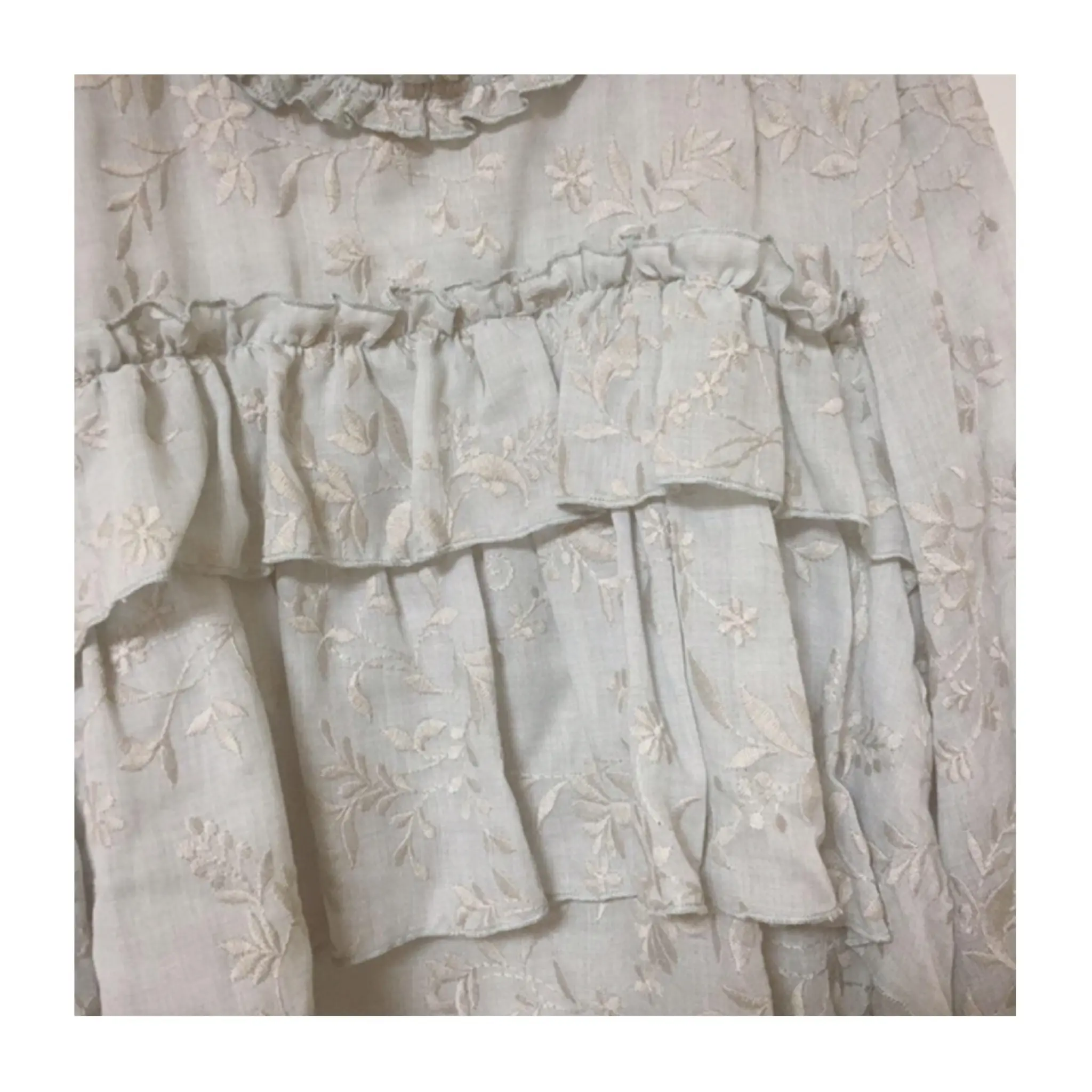 《#ザラジョ おすすめ❤️》【ZARA】でひとめボレした袖コンシャスなフリルブラウスがかわいすぎる!_4